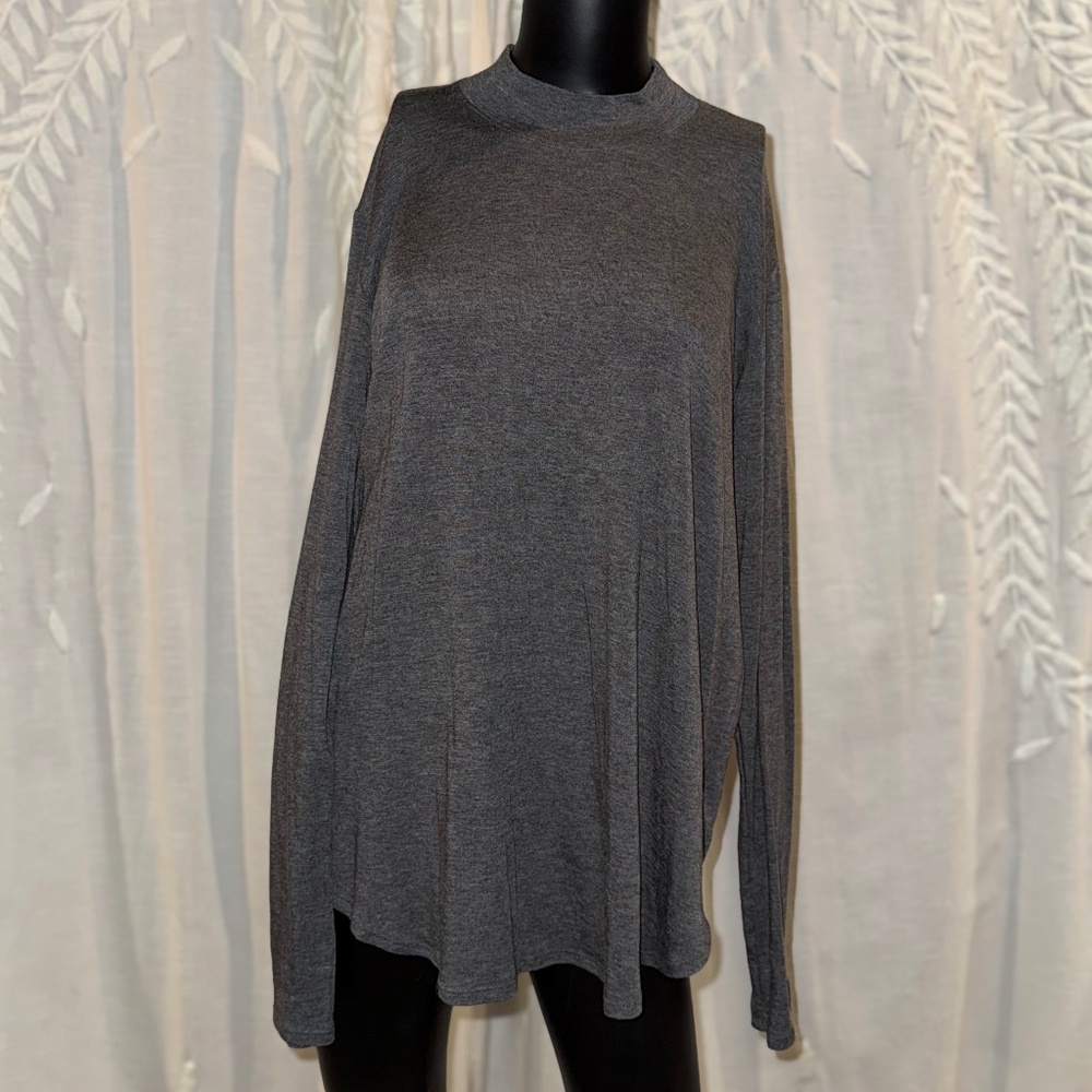 Velvet by Graham & Spencer Charcoal Long Sleeve Top - L